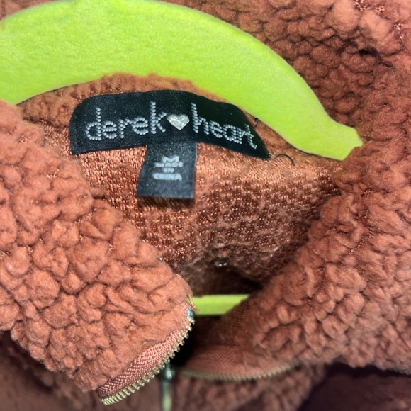 Cropped zip up - Picture 3 of 3